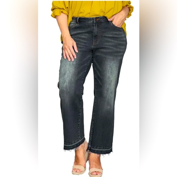 STANDARD & PRACTICES Sz 18 Relaxed Straight Leg Washout Look Mid Wash Jeans - Picture 1 of 13